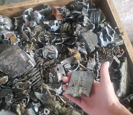 废金属和废弃汽车部件破碎
